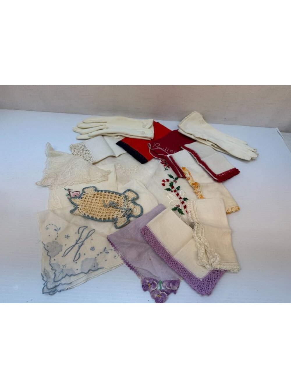 Vintage Handkerchiefs Lot & Crochet Turtle soap holder